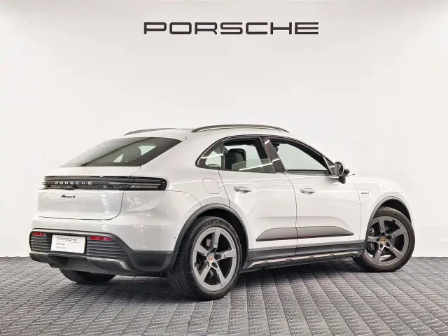 Porsche Macan EV — Фото автомобиля 7