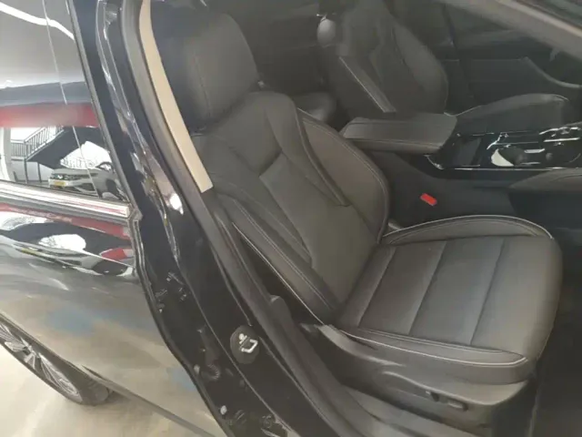 Buick Envision Plus — Фото автомобиля 24