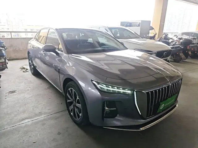 Hongqi H5 PHEV — Фото автомобиля 3