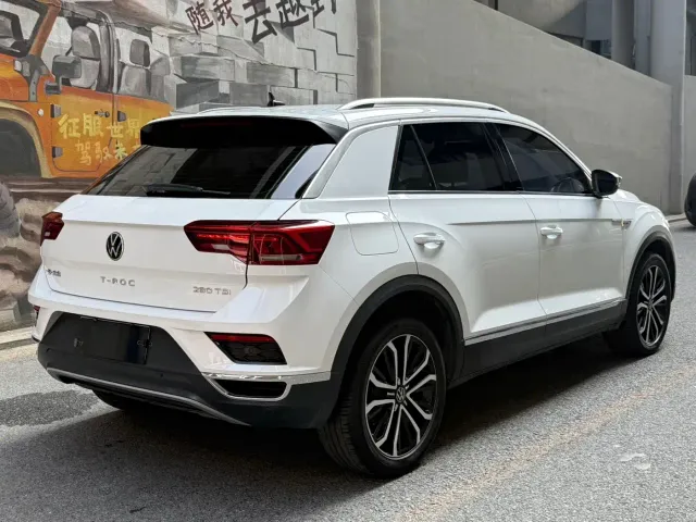 Volkswagen T-Roc — Фото автомобиля 4