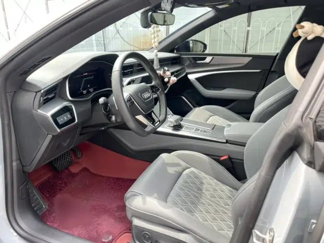 Audi A7L — Фото автомобиля 14