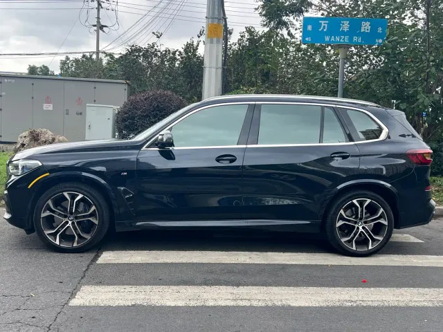 BMW X5 — Фото автомобиля 7