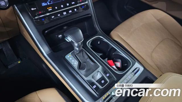 Kia Canival Carnival 4 поколение Дизель 9 мест Prestige — Фото автомобиля 9