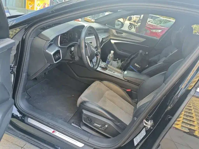Audi Audi A6L 2023 Facelift 45 TFSI Premium Dynamic — Фото автомобиля 4