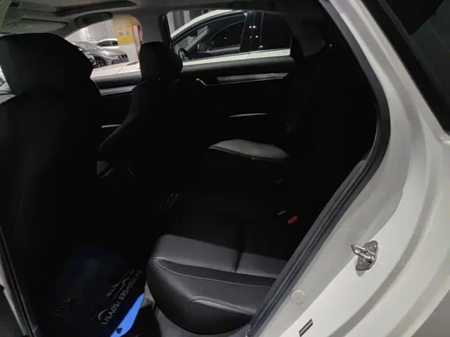 Honda Accord — Фото автомобиля 16