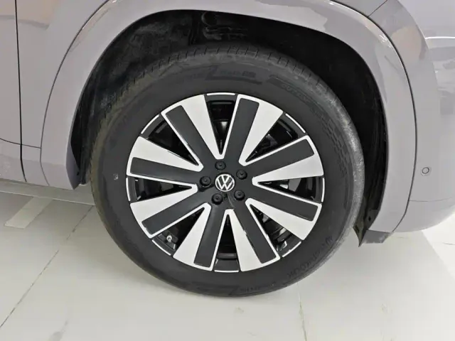 Volkswagen Teramont — Фото автомобиля 6