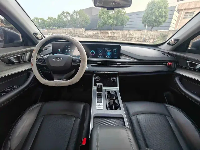 Chery Tiggo 8 — Фото автомобиля 8