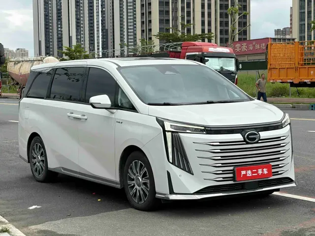 GAC Trumpchi E9 — Фото автомобиля 2