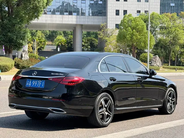Mercedes-Benz C-Class — Фото автомобиля 11