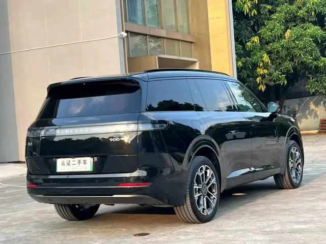 Lynk & Co 900 — Фото автомобиля 4