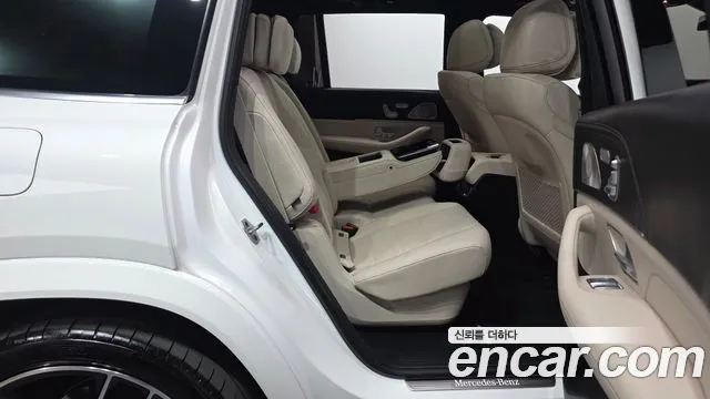Mercedes-Benz GLS-Class — Фото автомобиля 10