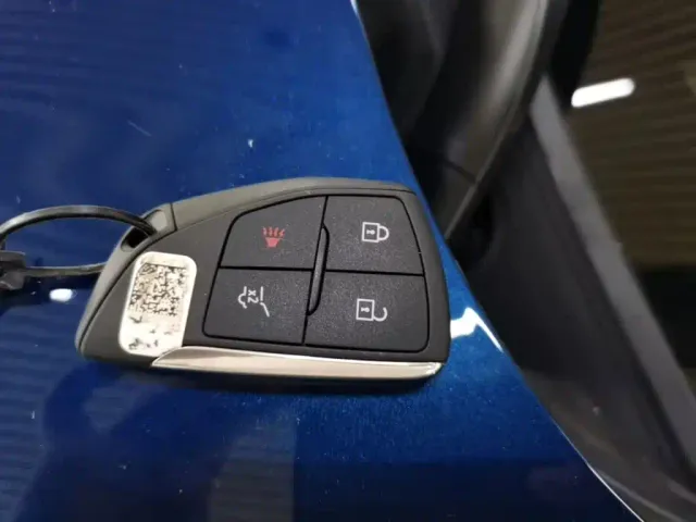 Buick Envision Plus — Фото автомобиля 8
