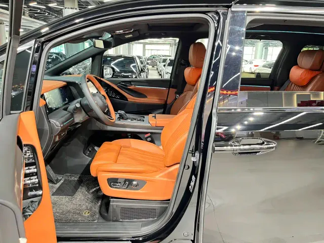 GAC Trumpchi M8 — Фото автомобиля 4