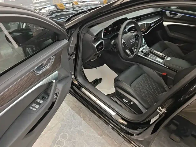 Audi A6L — Фото автомобиля 15