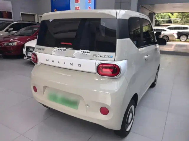 Wuling Hongguang Mini EV — Фото автомобиля 6
