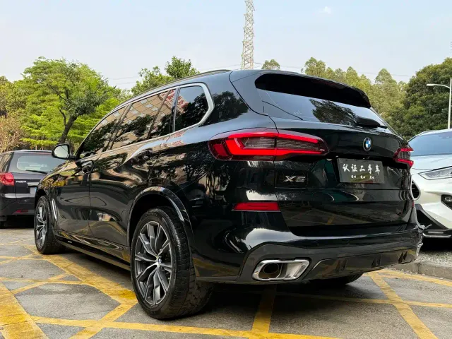 BMW X5 — Фото автомобиля 5