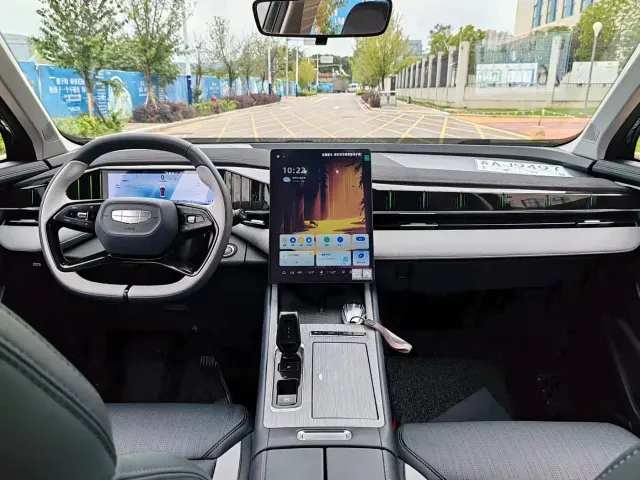 Geely Boyue L — Фото автомобиля 5