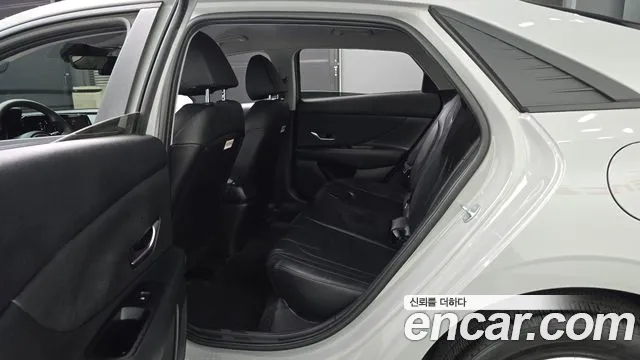 Hyundai Avante — Фото автомобиля 11