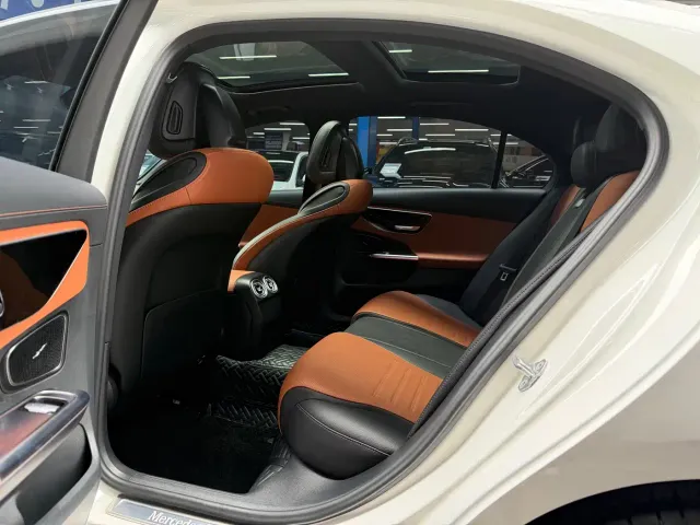 Mercedes-Benz C-Class — Фото автомобиля 8