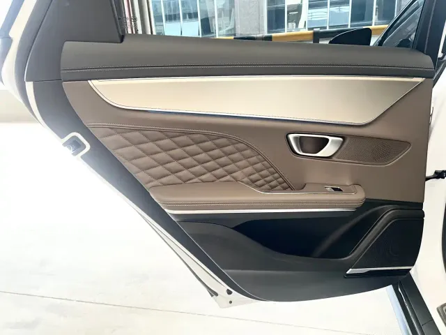 BYD Han — Фото автомобиля 13