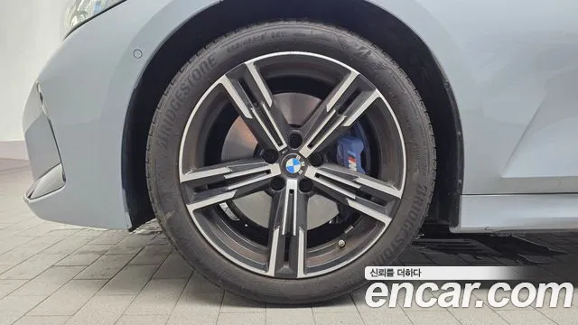 BMW 3-Series 3 серия (G20) 320i M Sport — Фото автомобиля 4