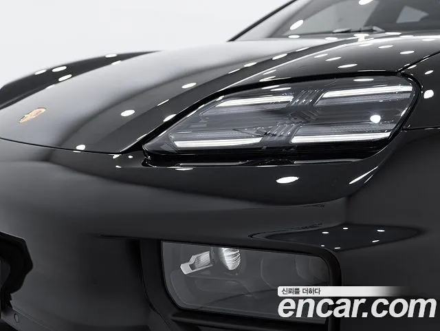 Porsche Macan — Фото автомобиля 11