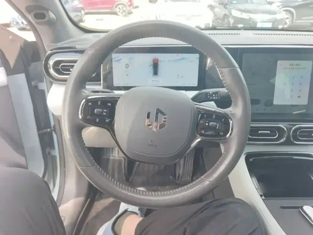 Leapmotor C01 — Фото автомобиля 10