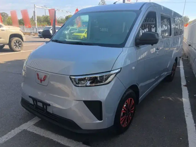 Фотография автомобиля — Wuling Yangguang