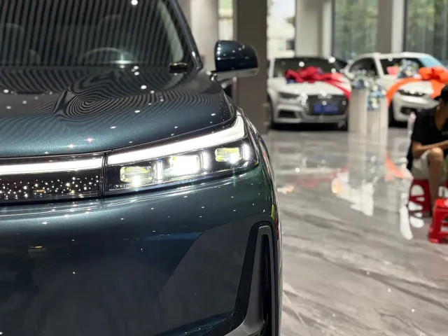 Geely Galaxy M9 — Фото автомобиля 26