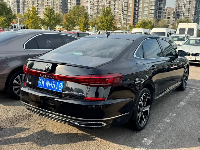 Volkswagen Passat — Фото автомобиля 16