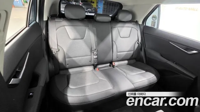Kia Niro — Фото автомобиля 17