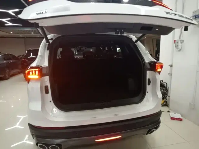 Jetour X70 Plus — Фото автомобиля 18