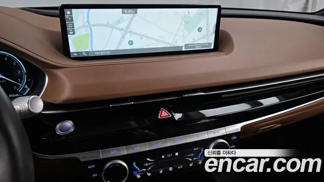 Genesis G80 Бензин 3.5 турбо AWD — Фото автомобиля 14