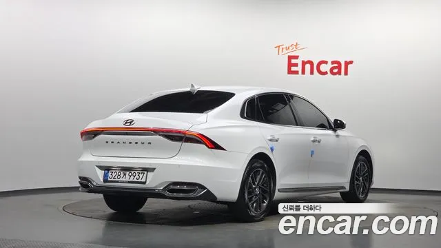 Фотография автомобиля — Hyundai Grandeur