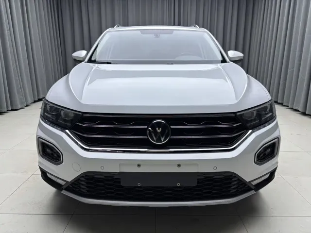 Volkswagen T-Roc — Фото автомобиля 2