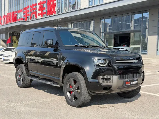 Land Rover Defender — Фото автомобиля 3
