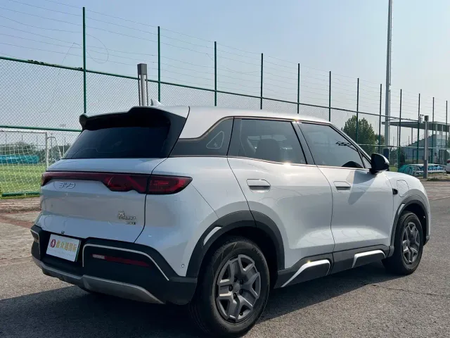 BYD Yuan UP — Фото автомобиля 6