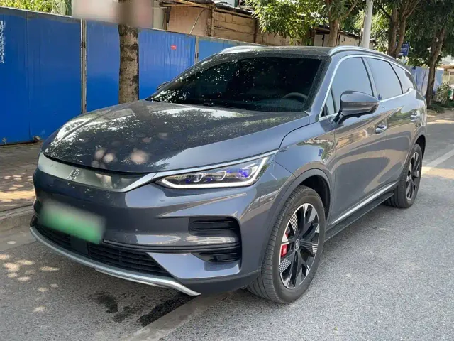 Фотография автомобиля — BYD Tang