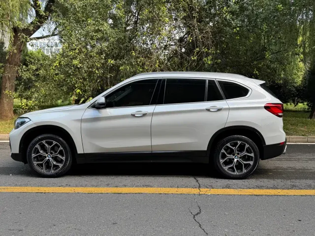 BMW X1 — Фото автомобиля 4