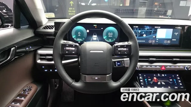 Hyundai Grandeur GN7 — Фото автомобиля 18