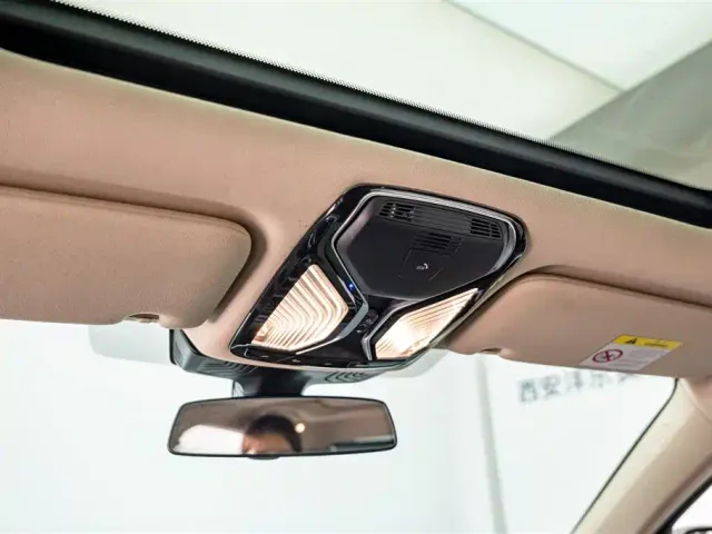 BMW 7 Series — Фото автомобиля 25