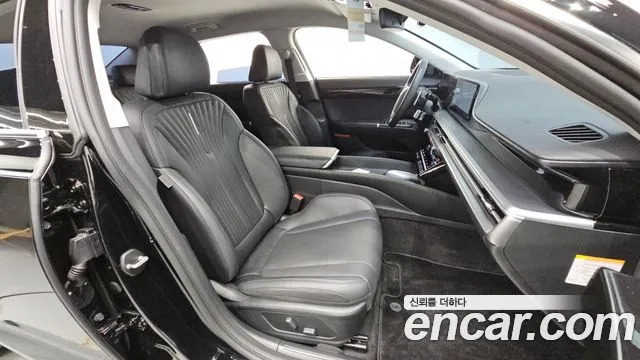Hyundai Grandeur GN7 — Фото автомобиля 18