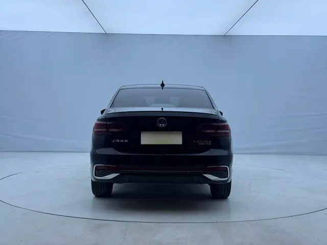 Volkswagen Lavida — Фото автомобиля 5