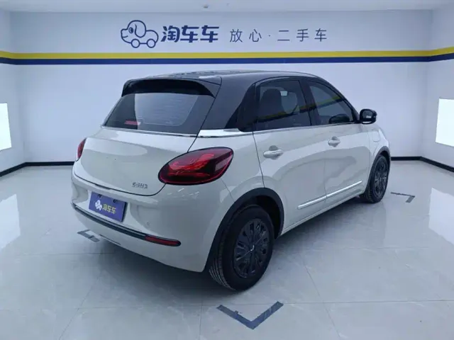 Wuling Bingo — Фото автомобиля 3
