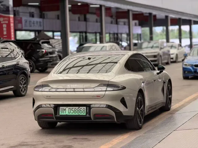 Xiaomi SU7 — Фото автомобиля 7