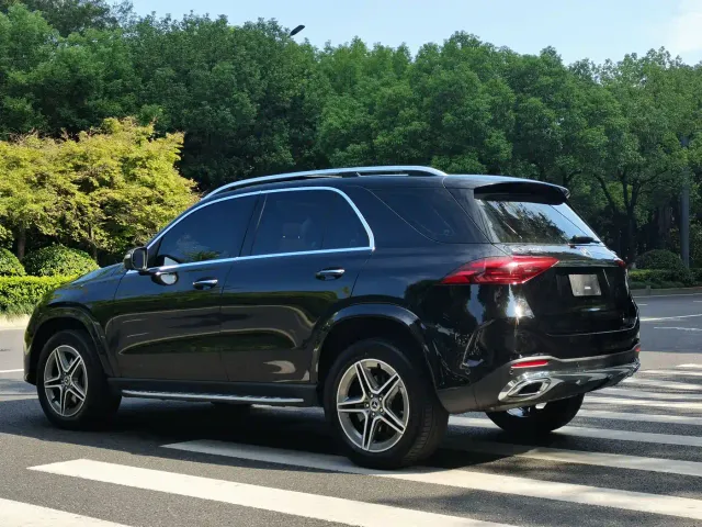 Mercedes-Benz GLE-Class — Фото автомобиля 6