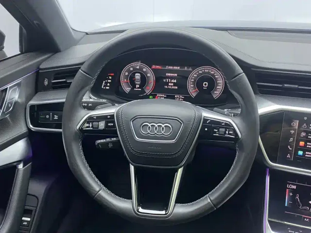 Audi A6L — Фото автомобиля 14