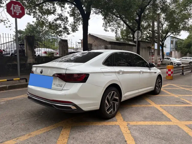 Volkswagen Sagitar — Фото автомобиля 5