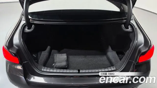 BMW 5 Series G30 — Фото автомобиля 25