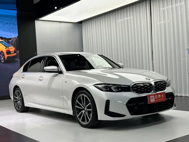 BMW 3 Series — Фото автомобиля 3